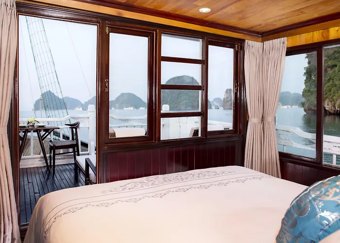 Khách sạn Aphrodite Cruise Hạ Long