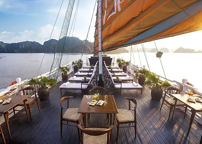 Aphrodite Cruise 4* Hạ Long