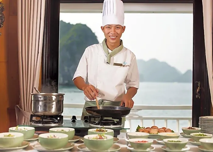 Khách sạn Aphrodite Cruise Hạ Long