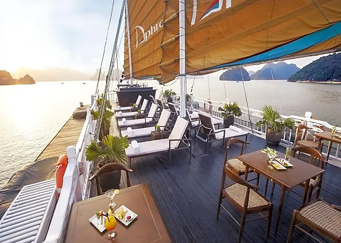 Aphrodite Cruise 4* Hạ Long