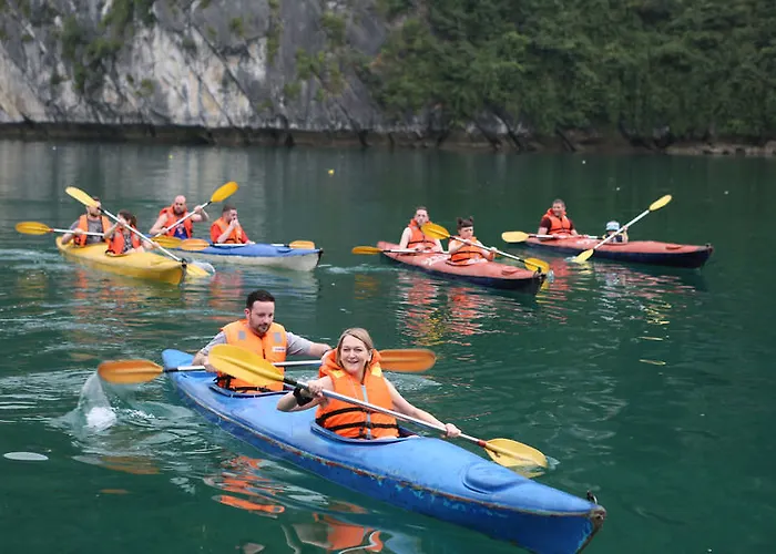 Aphrodite Cruise Khách sạn