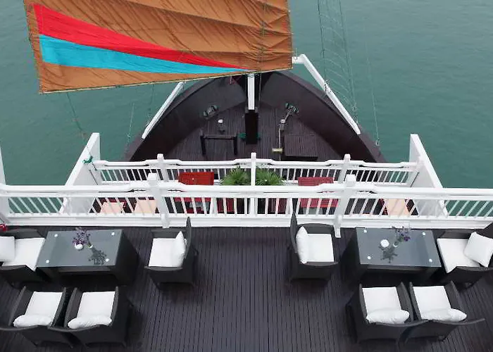 Aphrodite Cruise