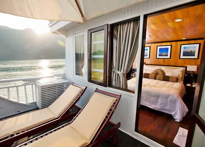Aphrodite Cruise Khách sạn Hạ Long