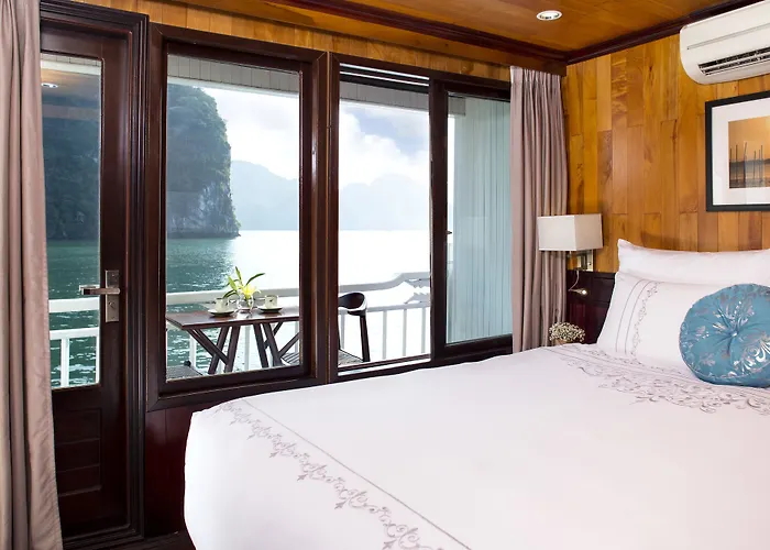 Aphrodite Cruise 4*