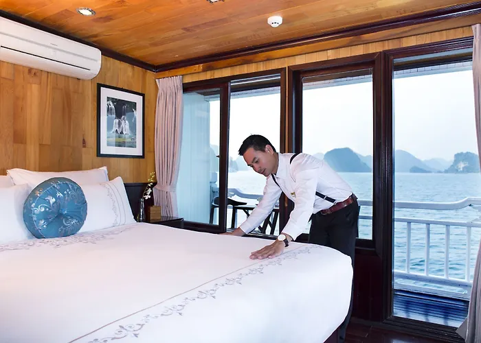 Aphrodite Cruise Khách sạn