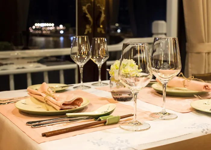 Aphrodite Cruise 4* Hạ Long