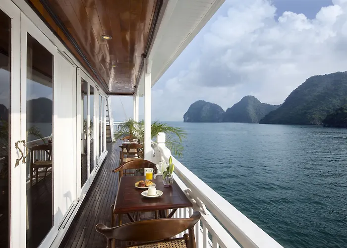 Aphrodite Cruise Khách sạn 4*
