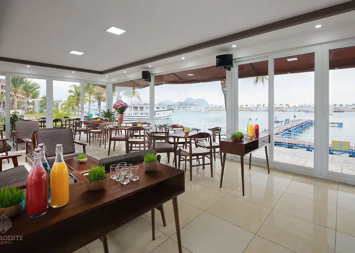 Khách sạn Aphrodite Cruise