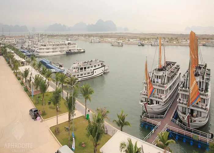 Aphrodite Cruise Khách sạn
