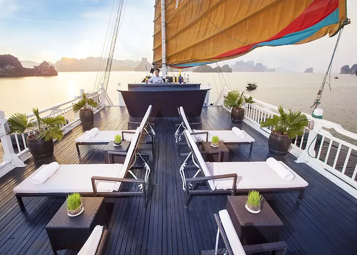 Aphrodite Cruise Khách sạn